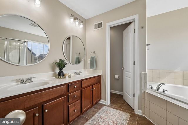 5 COULTER LN, Stafford, VA 22554