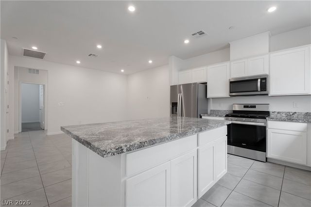 902 Bronzite Street, Henderson, NV 89011