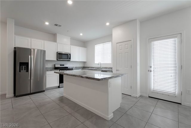 902 Bronzite Street, Henderson, NV 89011