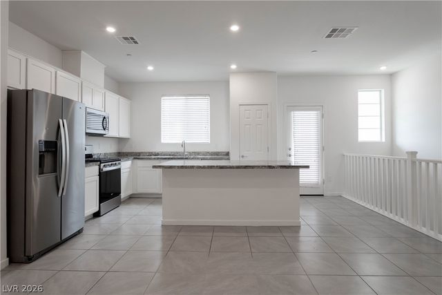 902 Bronzite Street, Henderson, NV 89011