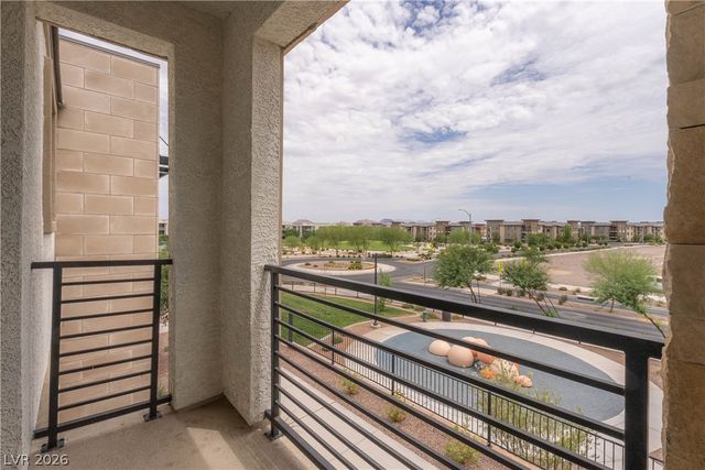 902 Bronzite Street, Henderson, NV 89011
