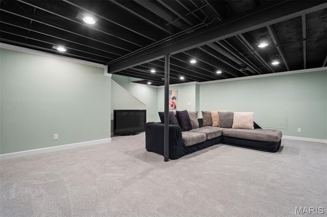 4246 Olive Street, St Louis, MO 63108