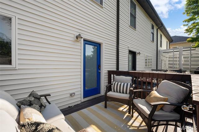 4246 Olive Street, St Louis, MO 63108