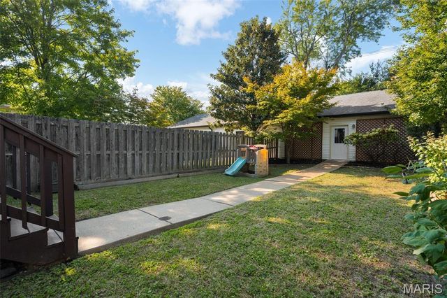 4246 Olive Street, St Louis, MO 63108