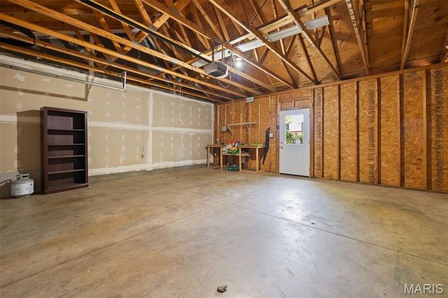 4246 Olive Street, St Louis, MO 63108