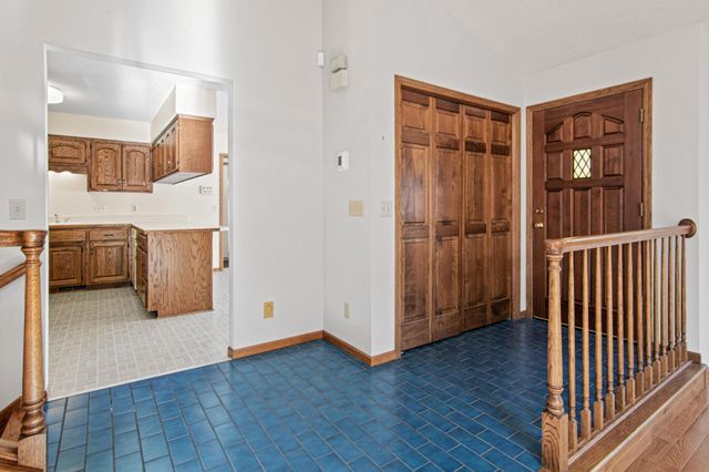 11010 40th Place N, Plymouth, MN 55441