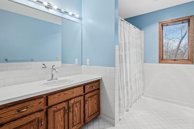 11010 40th Place N, Plymouth, MN 55441