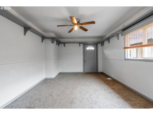 12020 Ne THOMPSON St, Portland, OR 97220
