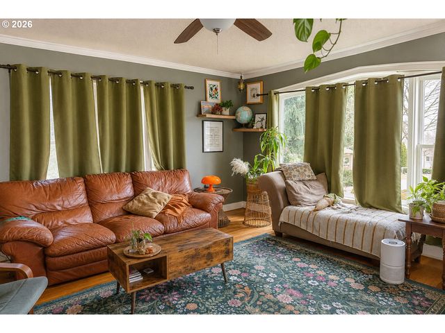 12020 Ne THOMPSON St, Portland, OR 97220