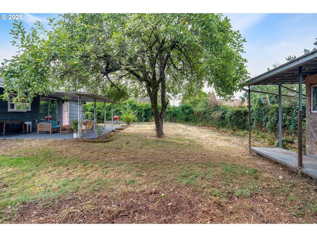 12020 Ne THOMPSON St, Portland, OR 97220
