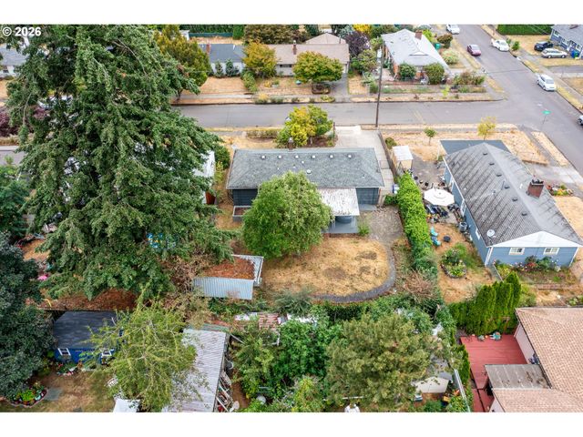 12020 Ne THOMPSON St, Portland, OR 97220