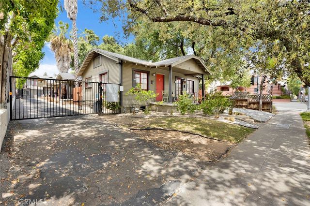 103 N Catalina Avenue, Pasadena, CA 91106