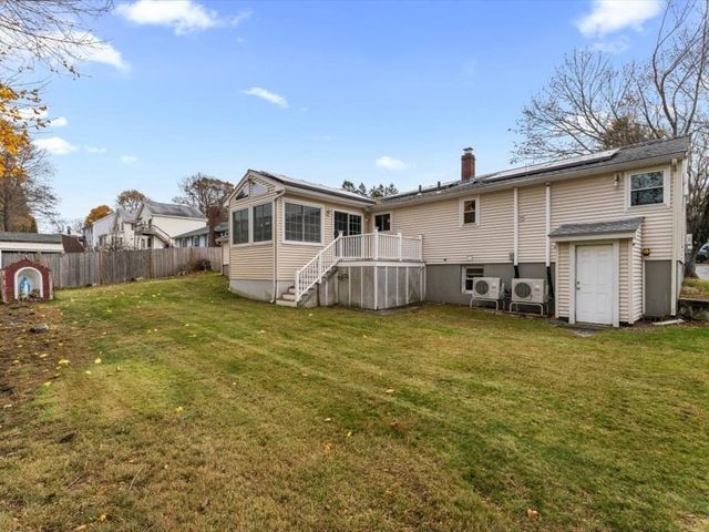 11 Benson Street, Worcester, MA 01604