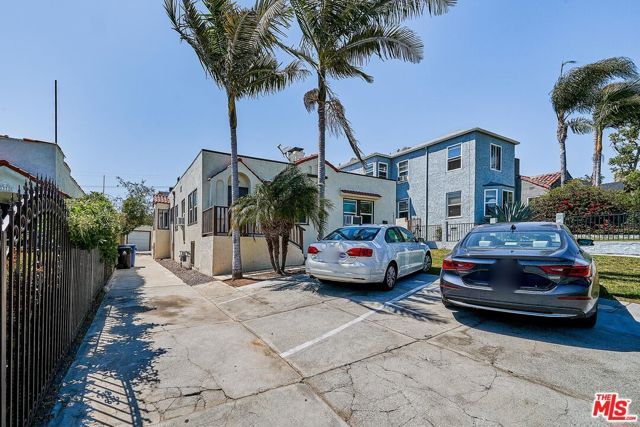 1329 S TREMAINE Avenue, Los Angeles, CA 90019