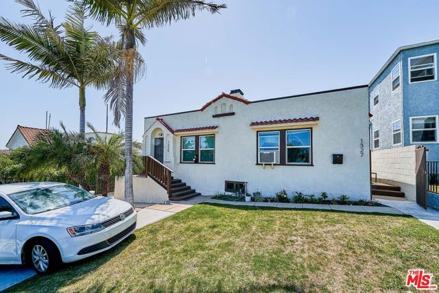 1329 S TREMAINE Avenue, Los Angeles, CA 90019