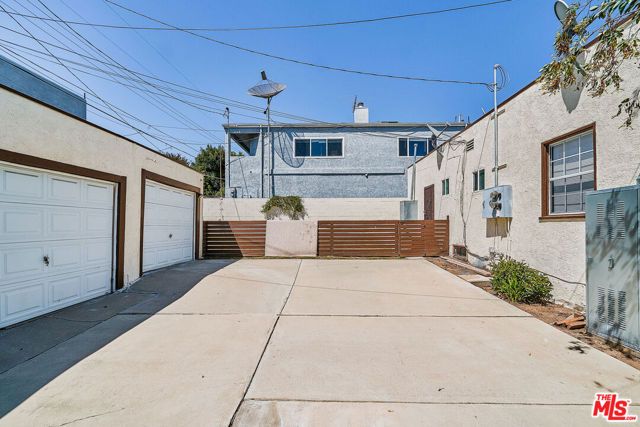 1329 S TREMAINE Avenue, Los Angeles, CA 90019