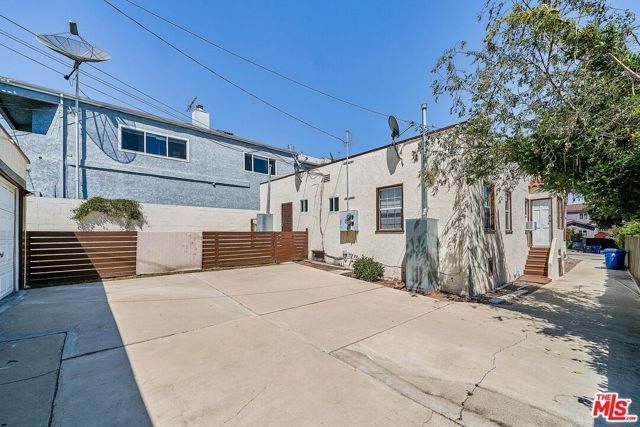 1329 S TREMAINE Avenue, Los Angeles, CA 90019