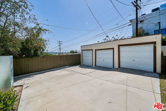 1329 S TREMAINE Avenue, Los Angeles, CA 90019
