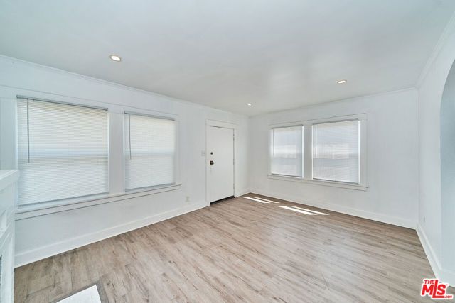 1329 S TREMAINE Avenue, Los Angeles, CA 90019