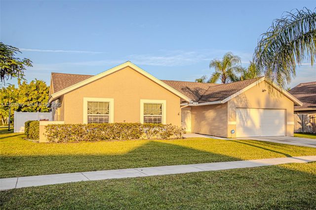 22482 Blue Marlin Dr, Boca Raton, FL 33428