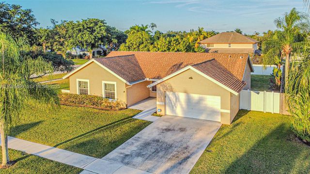 22482 Blue Marlin Dr, Boca Raton, FL 33428