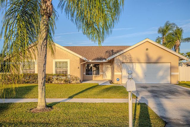 22482 Blue Marlin Dr, Boca Raton, FL 33428