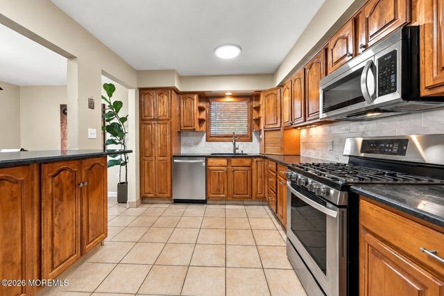 47 Old Bridge Drive, Howell, NJ 07731