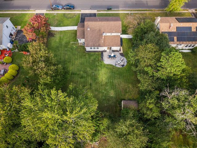 47 Old Bridge Drive, Howell, NJ 07731