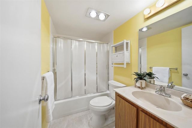 4129 NORTHMEADOW CIRCLE, Tampa, FL 33618