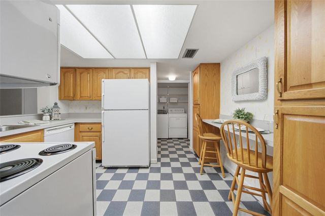 4129 NORTHMEADOW CIRCLE, Tampa, FL 33618