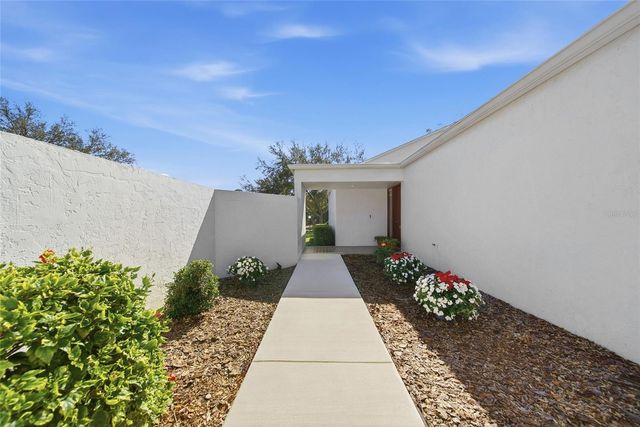 4129 NORTHMEADOW CIRCLE, Tampa, FL 33618