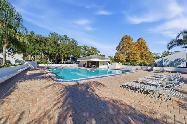 4129 NORTHMEADOW CIRCLE, Tampa, FL 33618