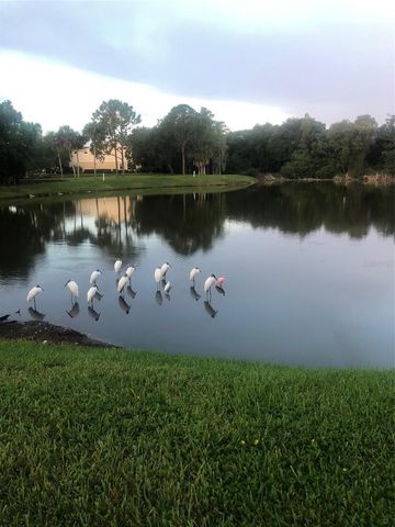 4129 NORTHMEADOW CIRCLE, Tampa, FL 33618