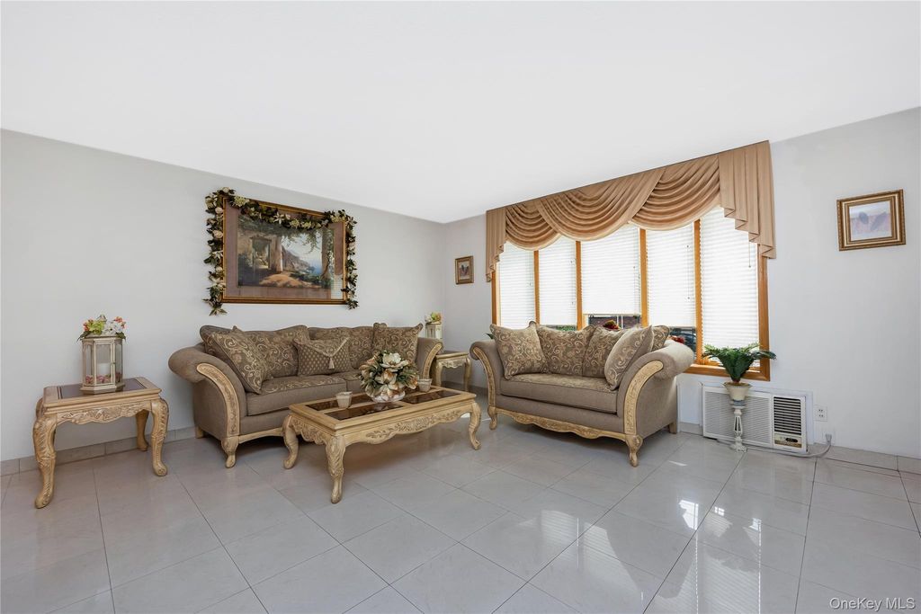13740 Lafayette Street, Ozone Park, NY 11417 — photo 5