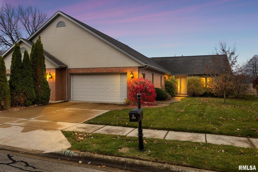 108 BARRINGTON Place, Morton, IL 61550