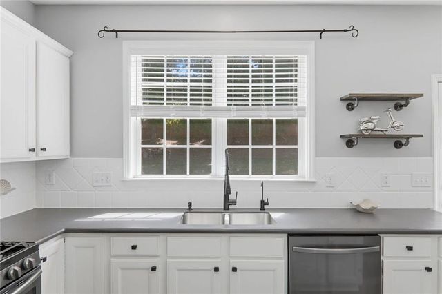 3590 Davyne Bend, Cumming, GA 30040