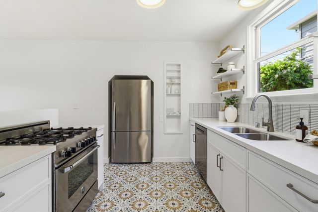 1564 Sacramento St, Berkeley, CA 94702