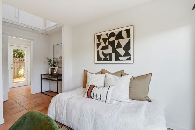 1564 Sacramento St, Berkeley, CA 94702