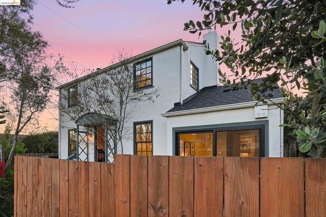 1564 Sacramento St, Berkeley, CA 94702