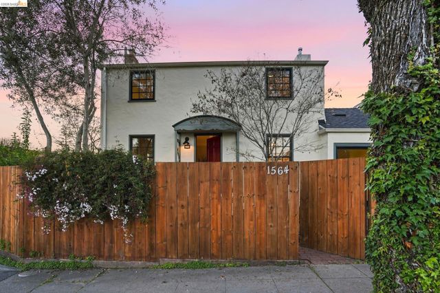 1564 Sacramento St, Berkeley, CA 94702