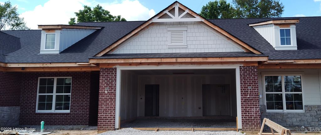 12514 Button Willow Ln, Louisville, KY 40299