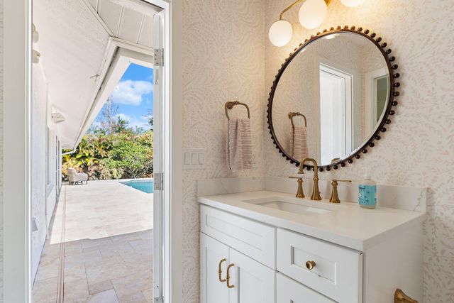 16434 75th Way N, Palm Beach Gardens, FL 33418