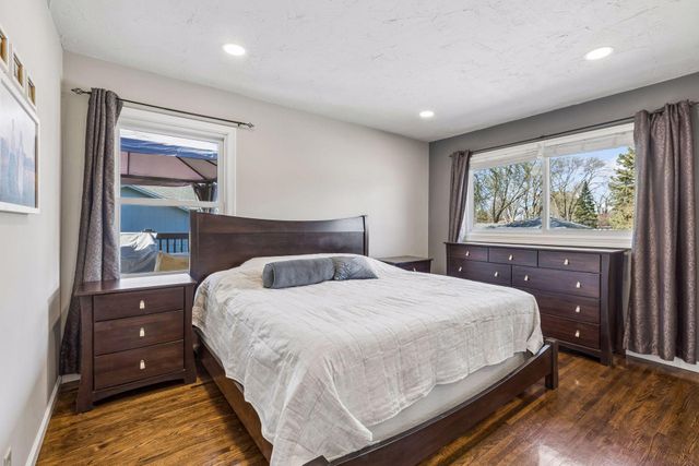 9037 Emerson Avenue S, Bloomington, MN 55420