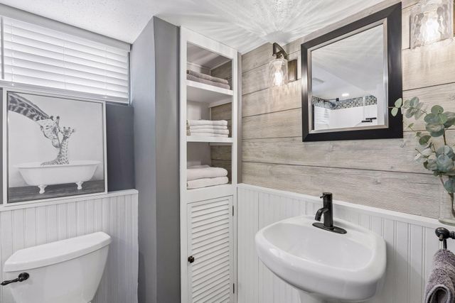 9037 Emerson Avenue S, Bloomington, MN 55420