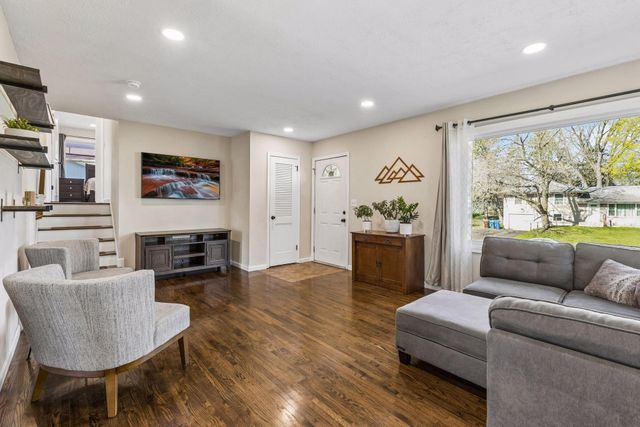 9037 Emerson Avenue S, Bloomington, MN 55420