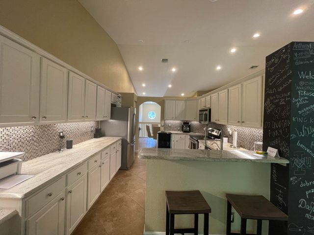 16075 Sims Road 203, Delray Beach, FL 33484