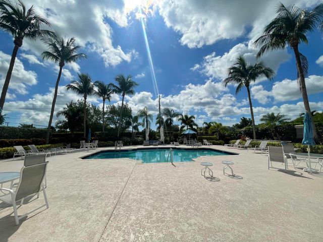 16075 Sims Road 203, Delray Beach, FL 33484
