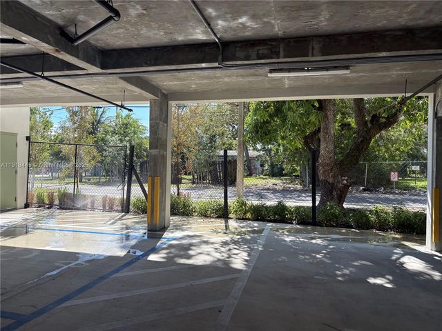 85 NE 55th St 6, Miami, FL 33137