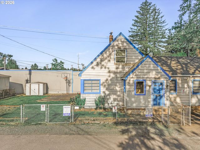 8935 Se STANLEY Pl, Portland, OR 97206