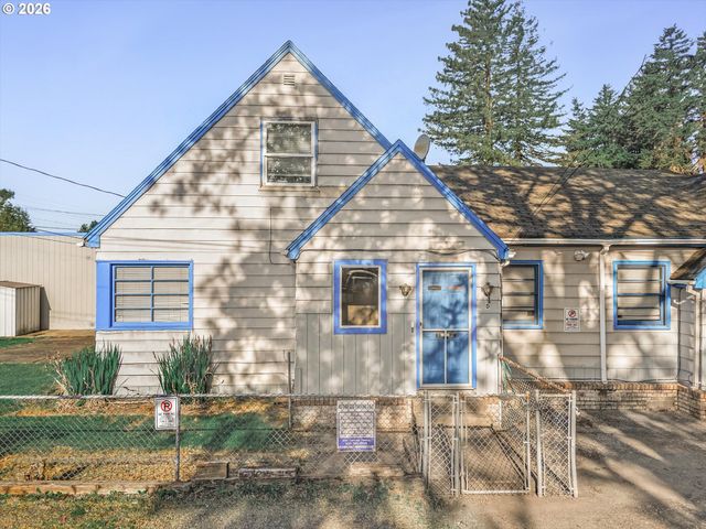 8935 Se STANLEY Pl, Portland, OR 97206